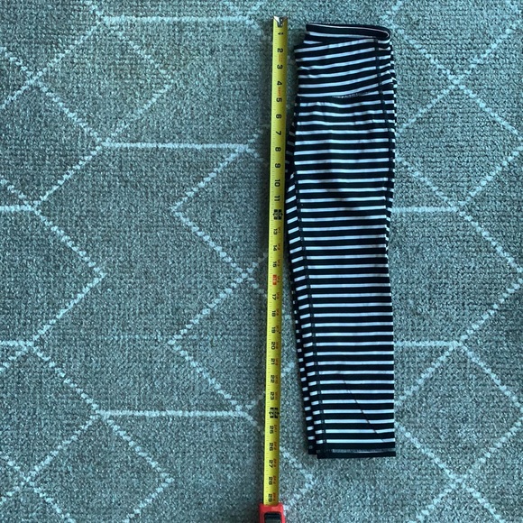 Athleta Capri Leggings (B&W Stripes) - Picture 4 of 6